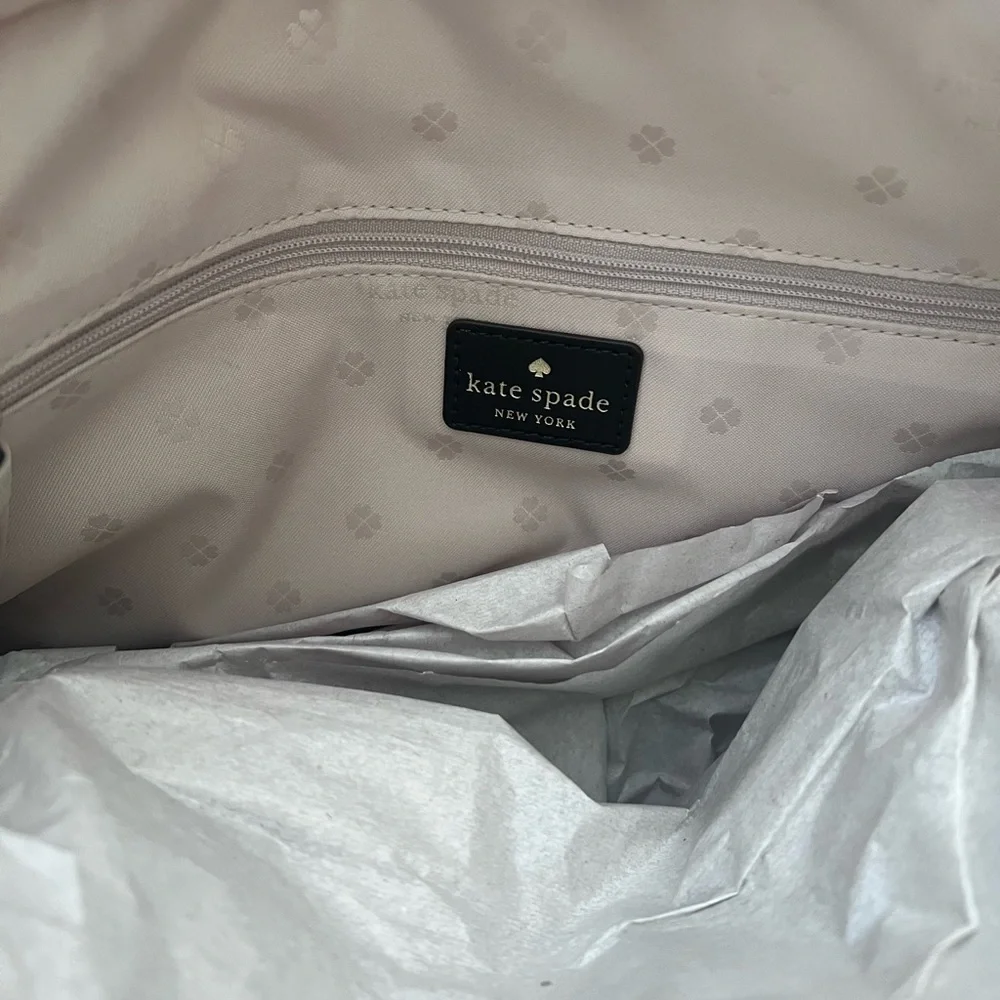 ❌SOLD❌ KATE SPADE Margareta Lipstick Hearts Tote Bag - Valentine’s Day - Picture 4 of 5